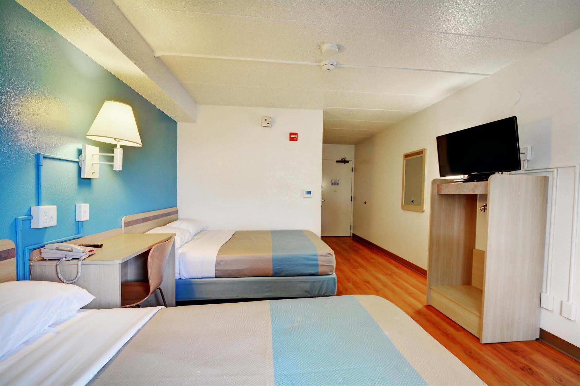 Motel 6-Newport, Ri エクステリア 写真