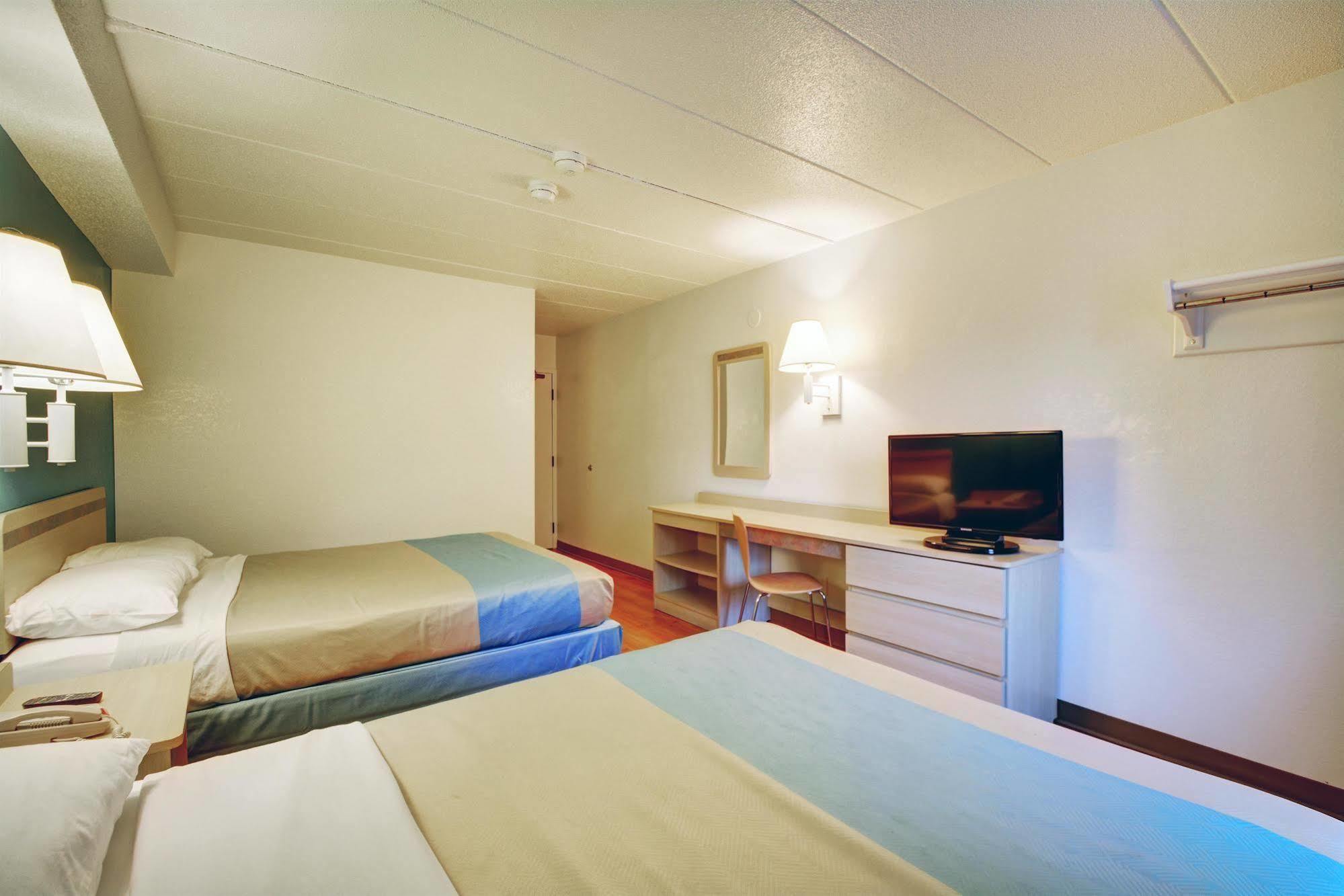 Motel 6-Newport, Ri エクステリア 写真
